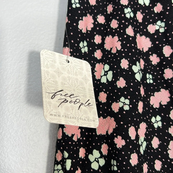 Free People Floral Mini IRL Skirt - Black - Size 4 - NWT - Picture 4 of 11